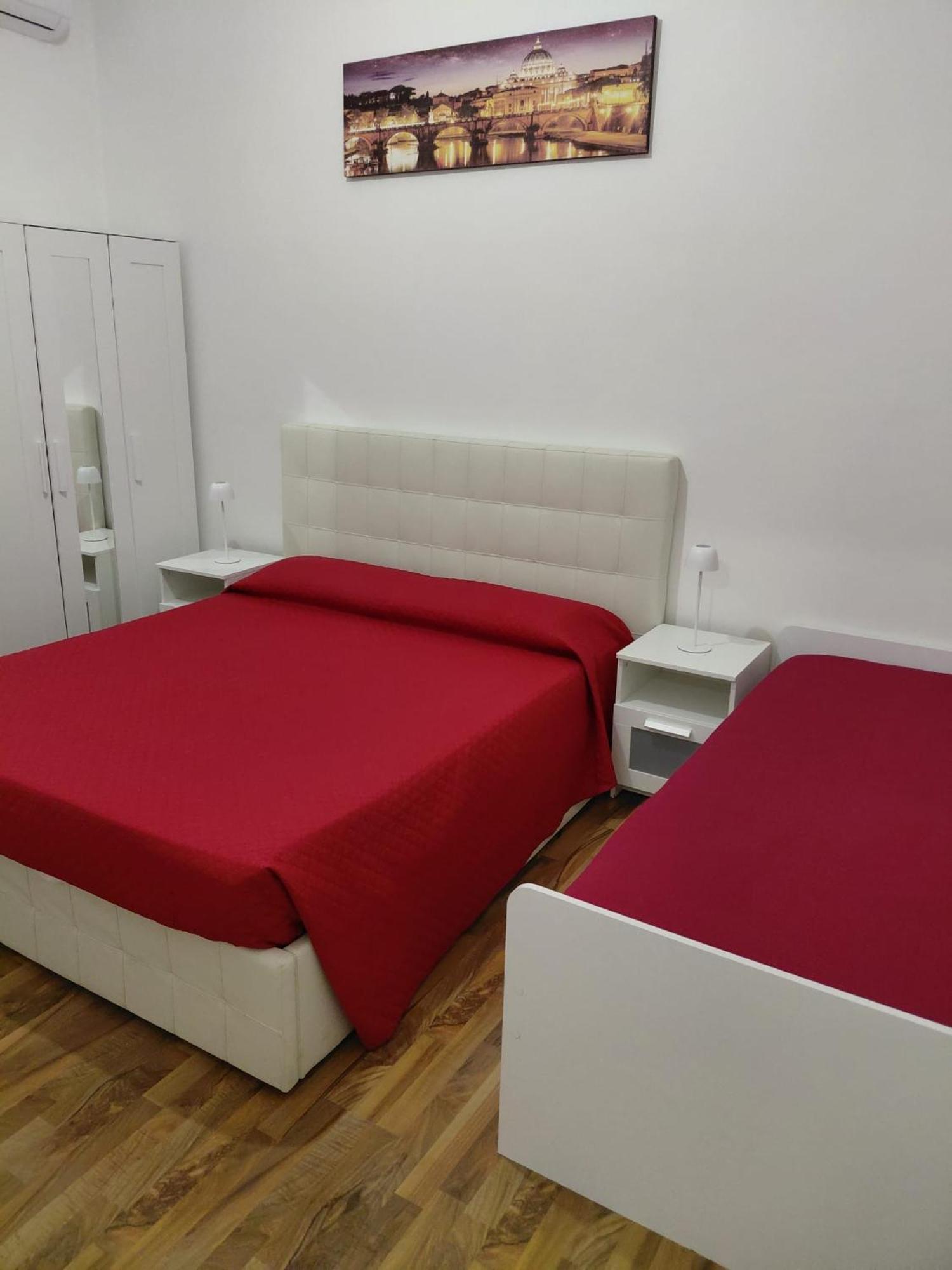 Colosseo Guest House Gil Roma Esterno foto